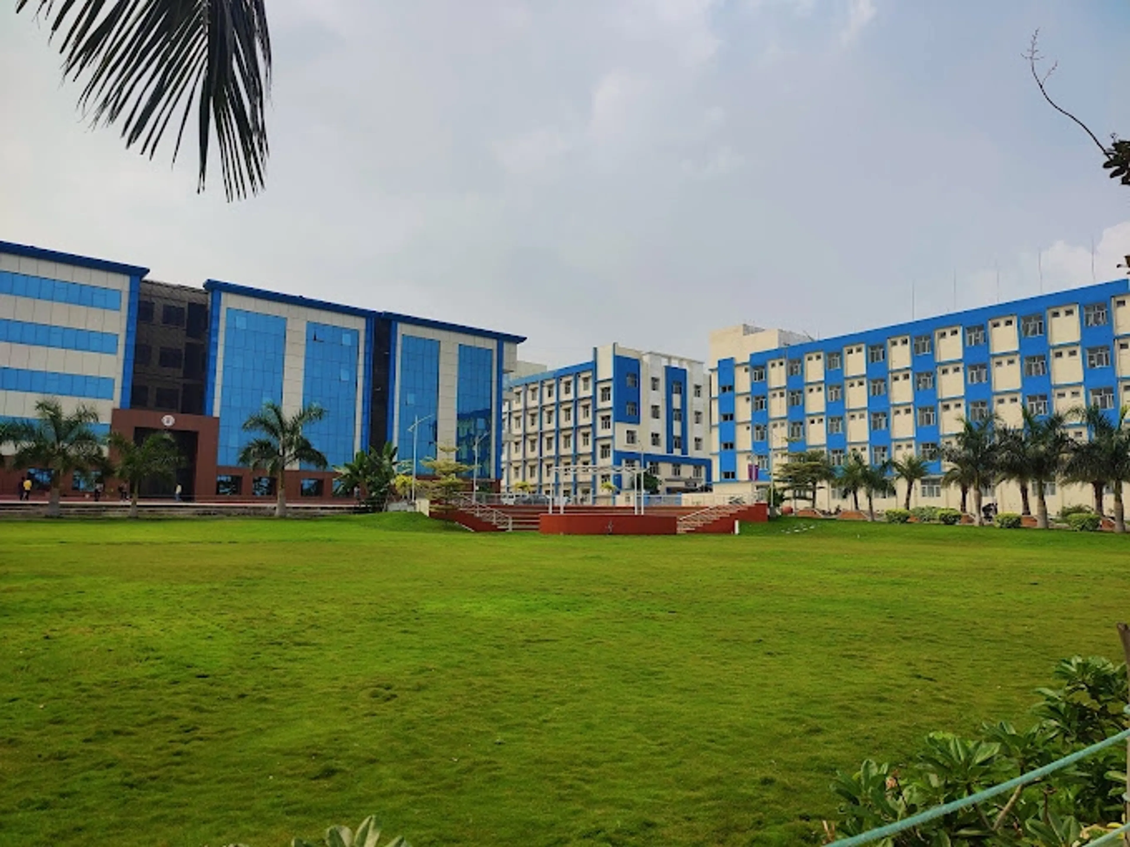 Malla Reddy University campus